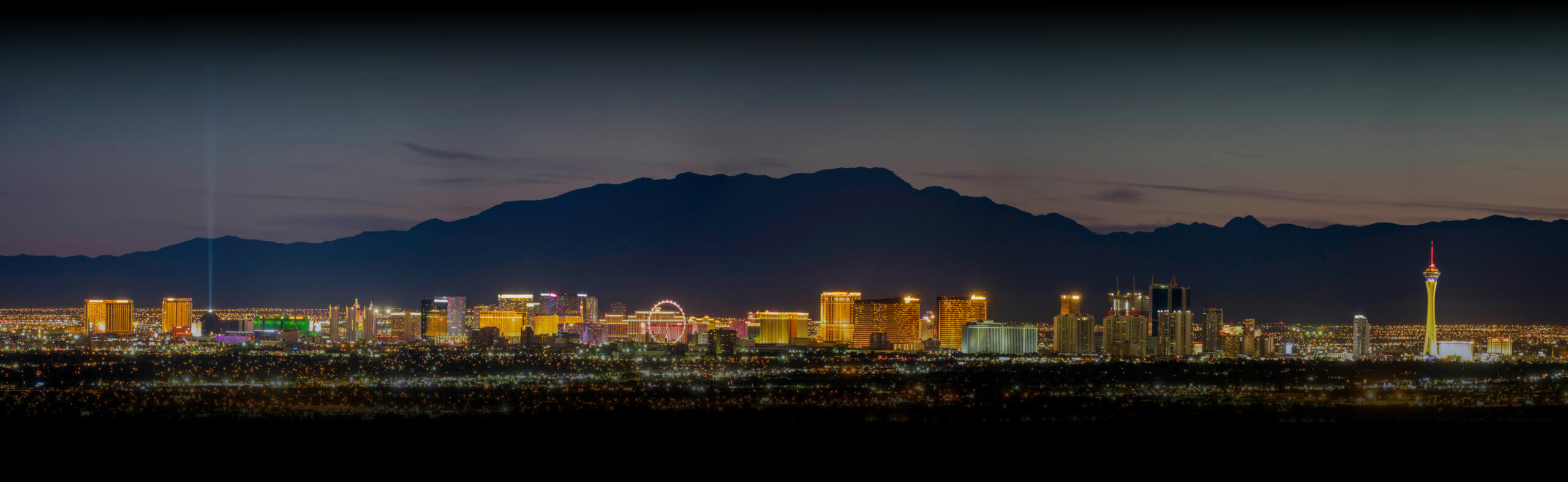 Las-Vegas-with-Mountains-Wide