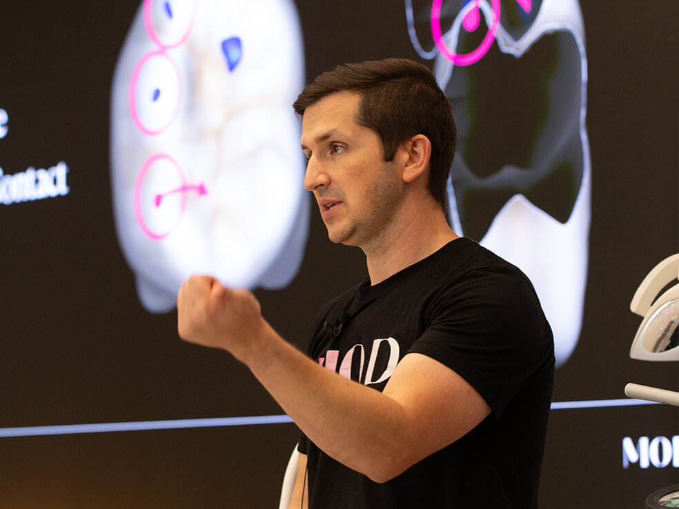 Dr.-DeFee-Teaching